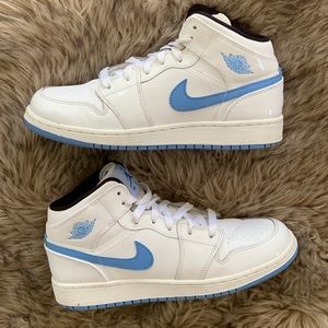 Jordan 1 one mid white patent leather unc blue 6